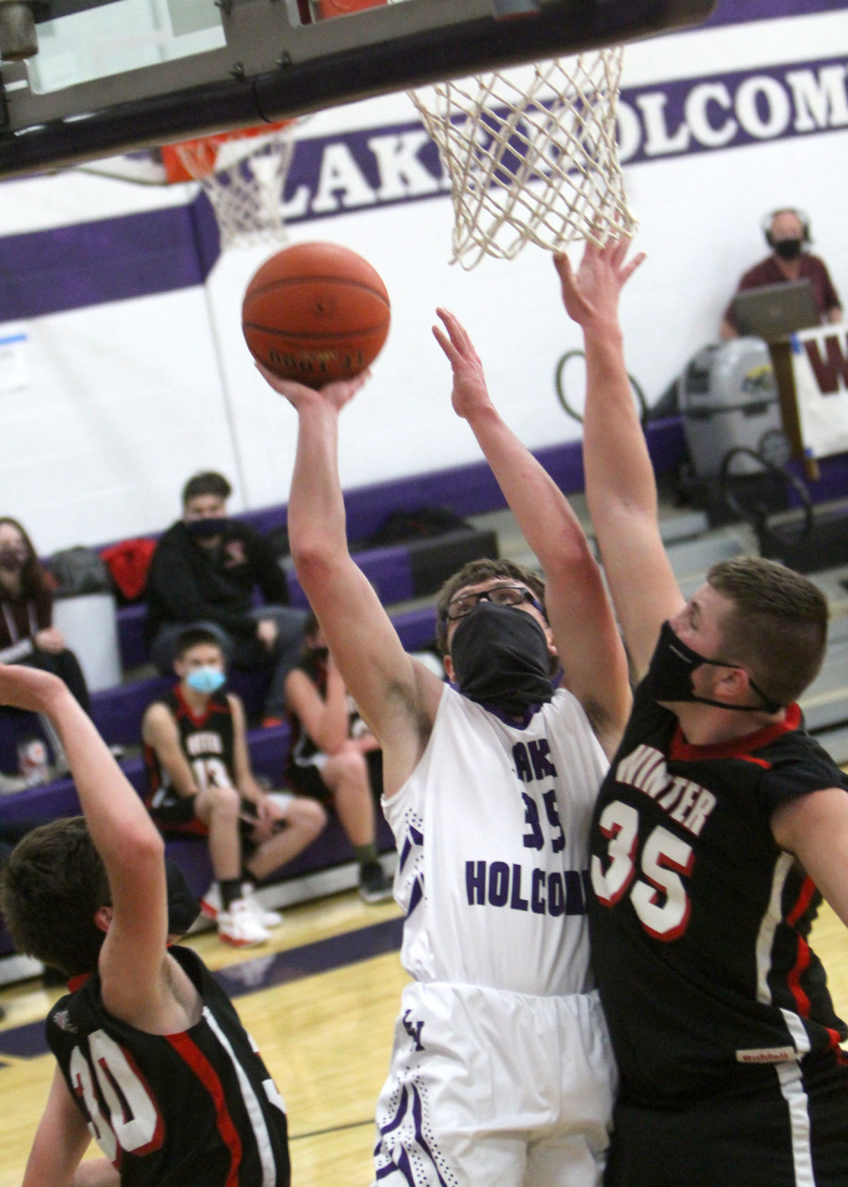 Winter at Lake Holcombe boys basketball 1-5-21